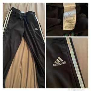 Girls Adidas track pant